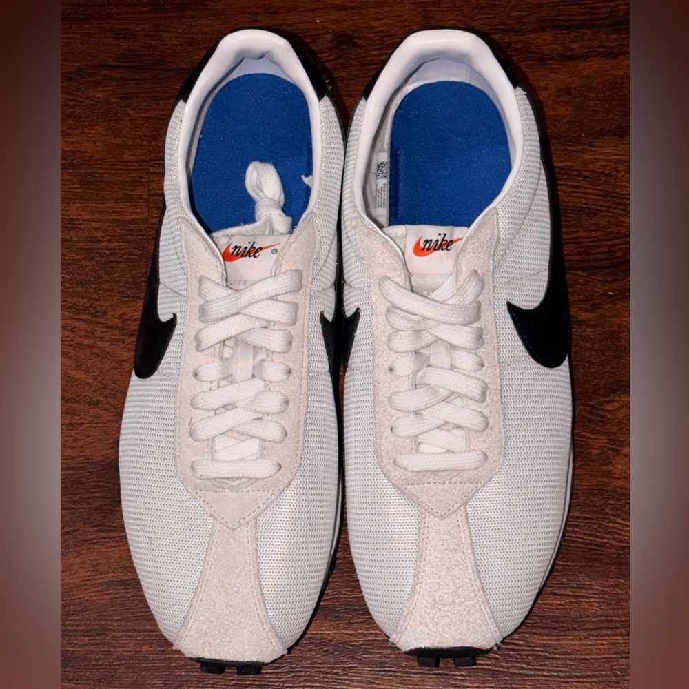 Nike size 10.5 - Picture 6 of 12